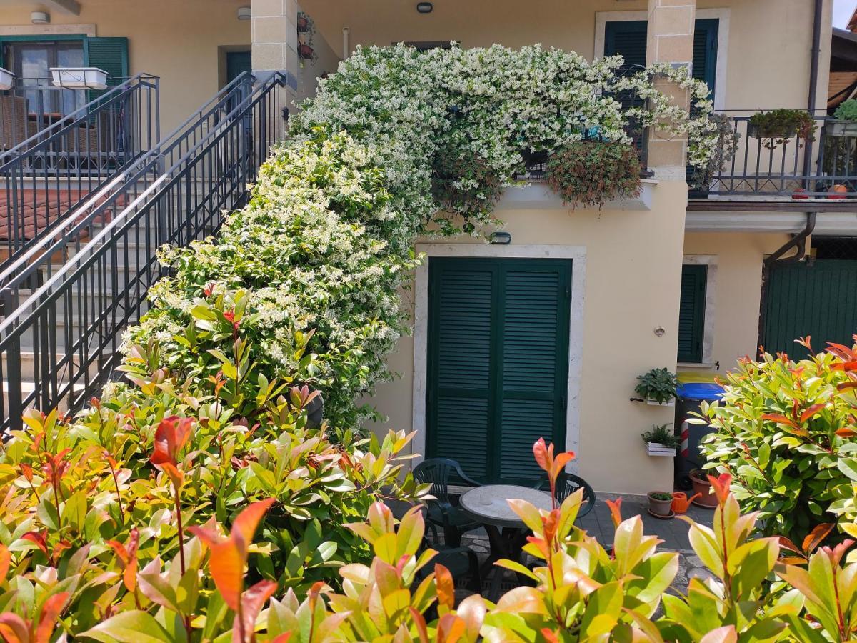 Tana Per Gli Ospiti Apartment Terni Ngoại thất bức ảnh