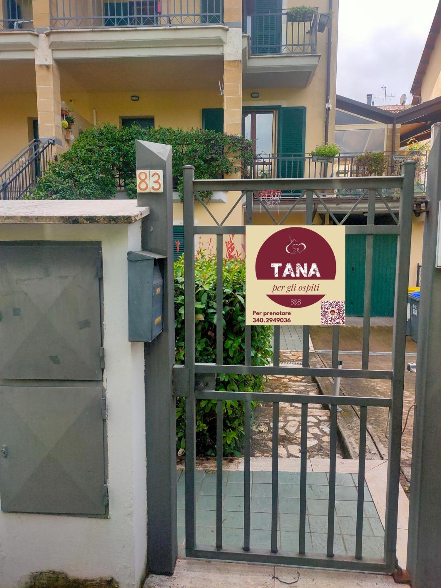 Tana Per Gli Ospiti Apartment Terni Ngoại thất bức ảnh